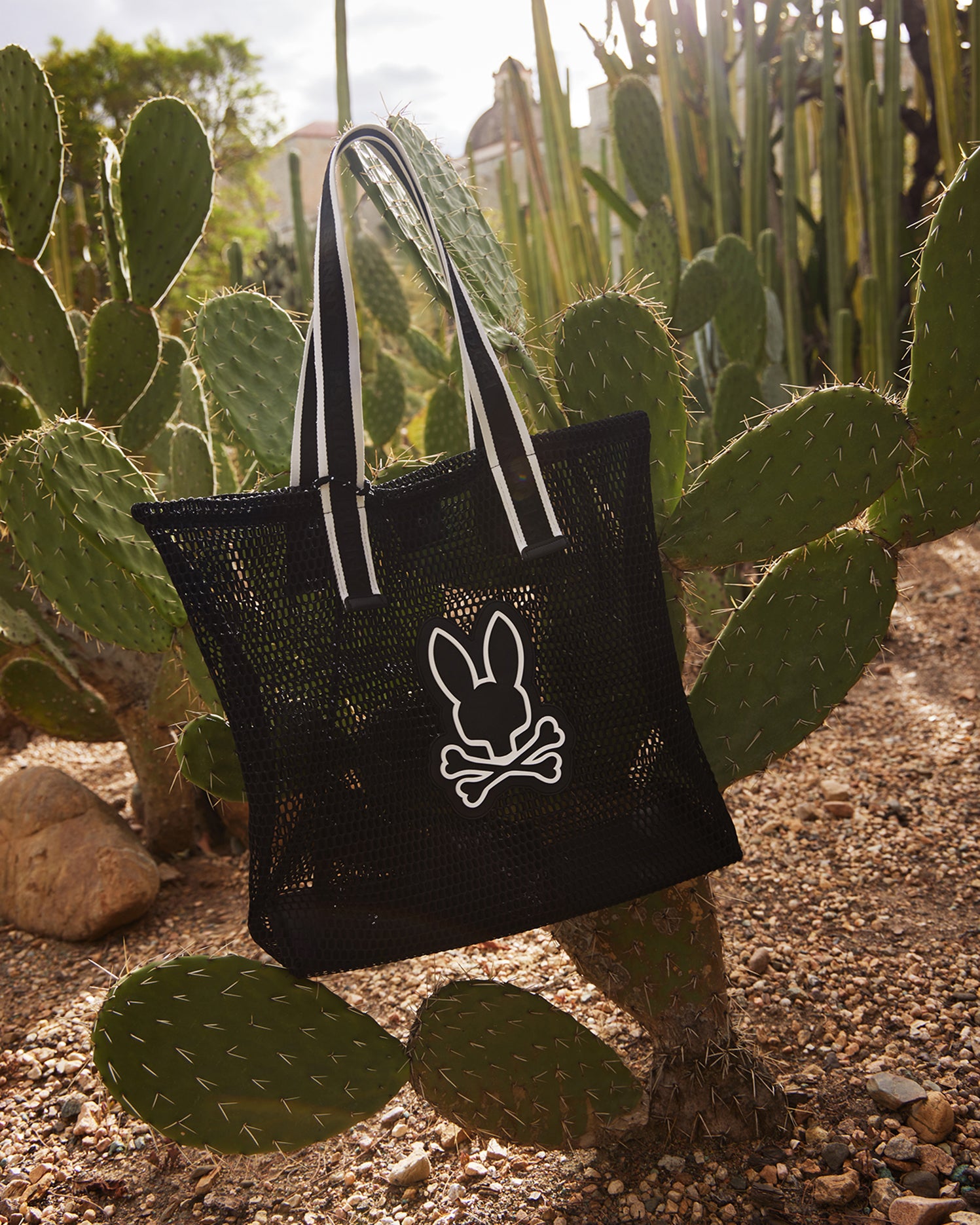 MENS BLACK MESH TOTE BAG | PSYCHO BUNNY