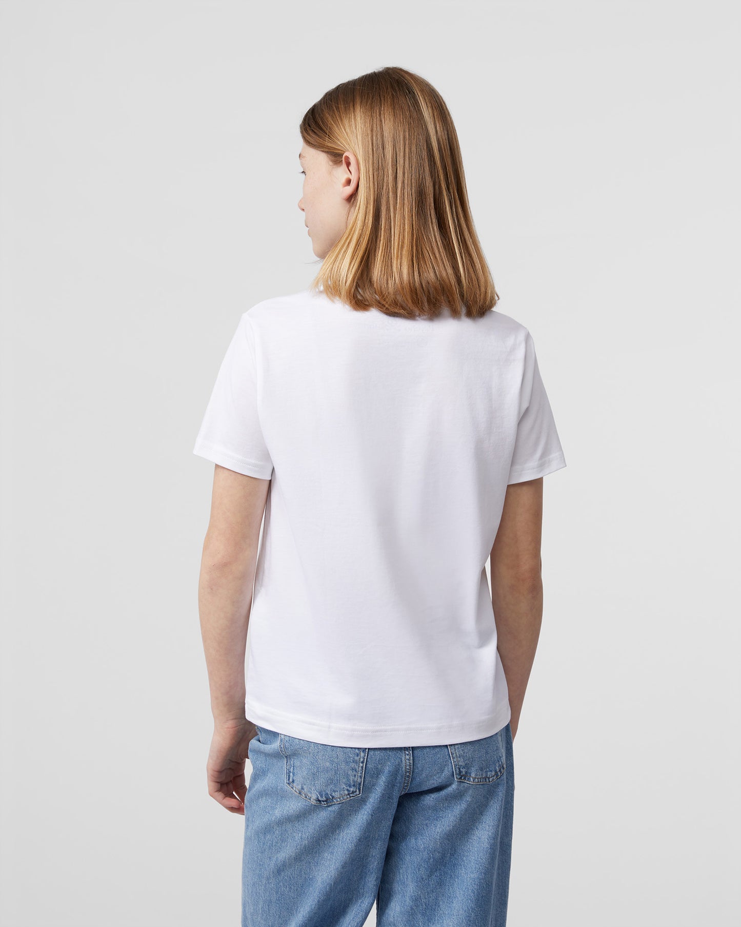 boys white v neck