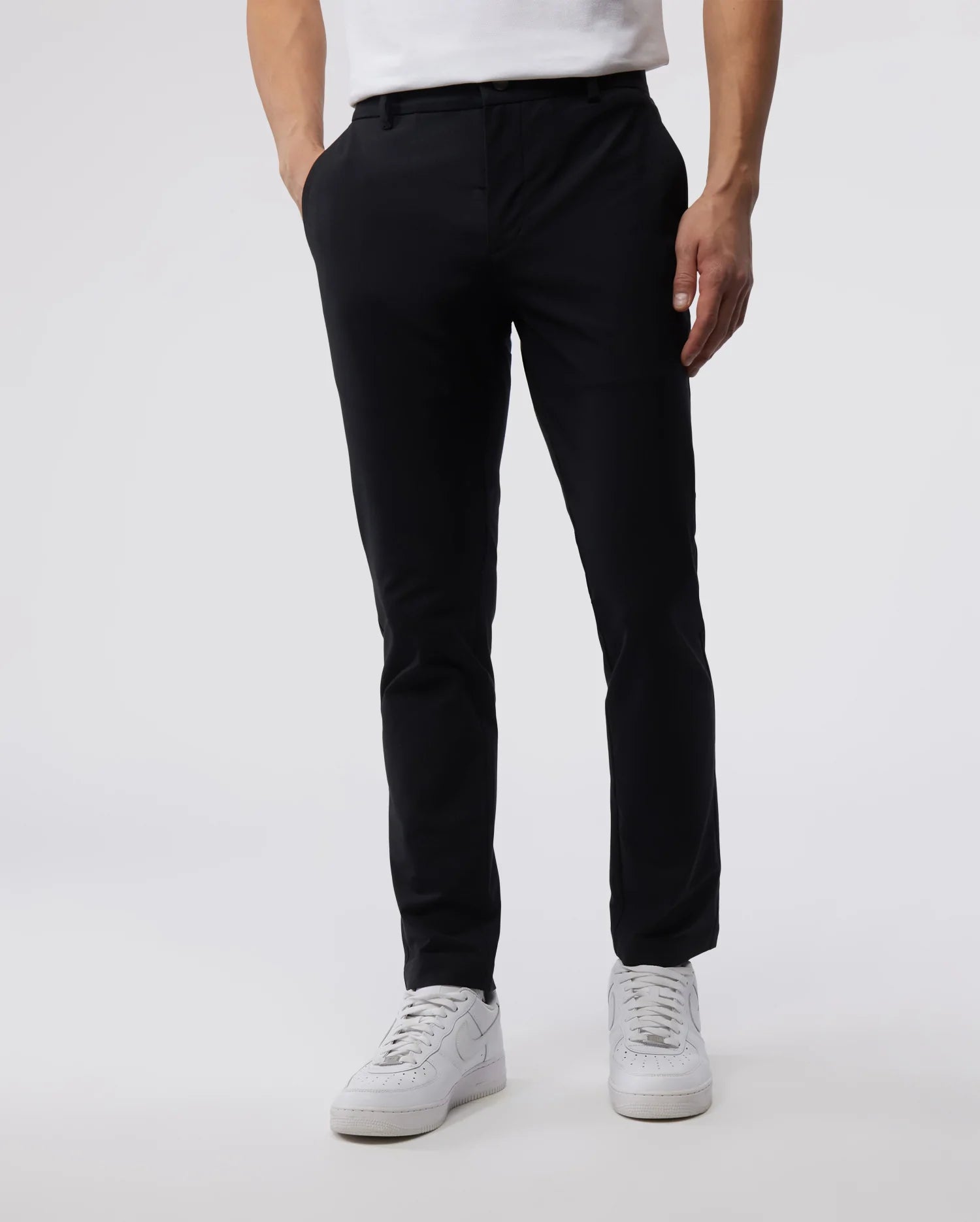 Black Classic Regular Fit Solid Trousers (COKNIT) | Celio